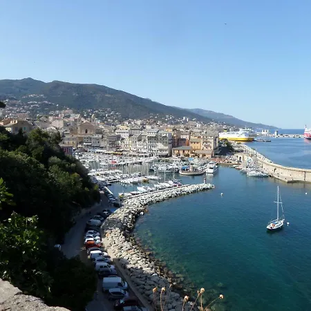 ゲストハウス D'hotes Bella Fiora